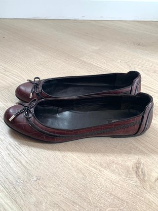Bailarina piel Bimba y Lola. Talla 41