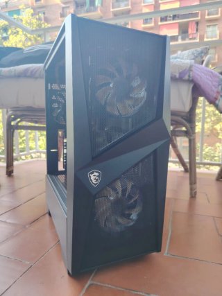 CAJA PC MSI MAG FORGE 100M