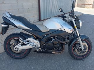 Suzuki GSR 600