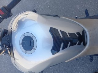 Suzuki GSR 600