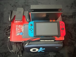 Nintendo Switch Azul y Rojo