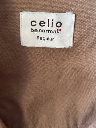 Camisa T.S marrón manga larga de CELIO