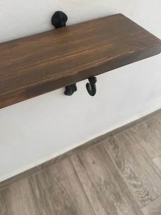 Mensola decorativa in ferro battuto e legno