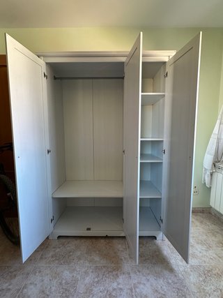 Armario blanco 3 puertas con espejo