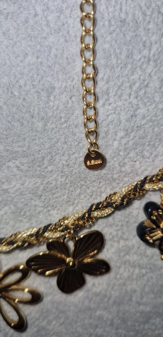 Collana donna con ciondoli oro e neri
