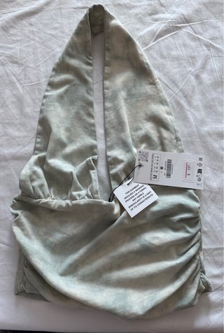 Top halter Zara tie dye Talla M