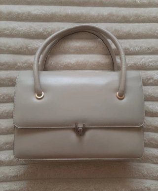 Bolso Loewe Piel Beige Asa Corta Elegante