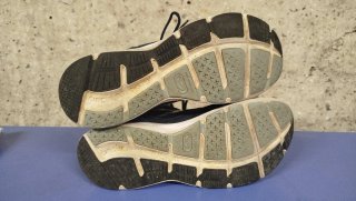 Zapatillas running hombre azul y blanco