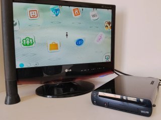 SOLO Nintendo Wii U Negra Y Transformador
