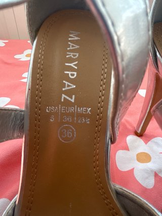 Tacones plateados plataforma talla 36