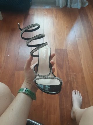 Tacones de fiesta con pedrería