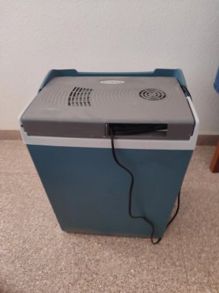 Nevera Portátil Eléctrica QUIGG