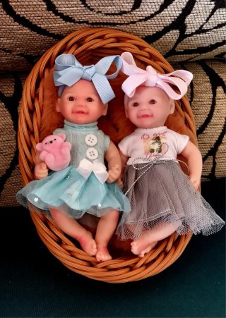 Miniaturas muñecos reborns silicona 18cm