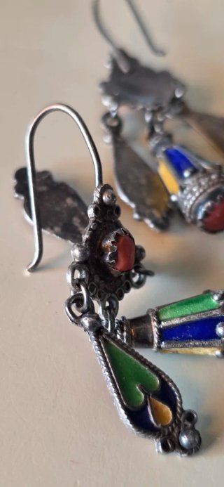 Pendientes bereber antiguos esmalte coral