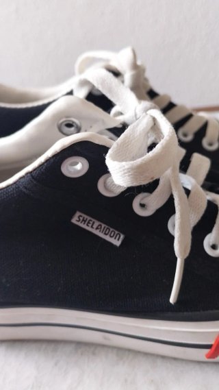 Deportivas SHELAIDON  negras y blancas