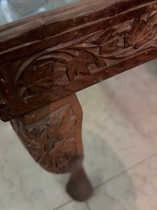 Mesa de centro de madera y cristal