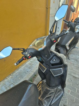 Moto Eléctrica Sunra Hawk 49