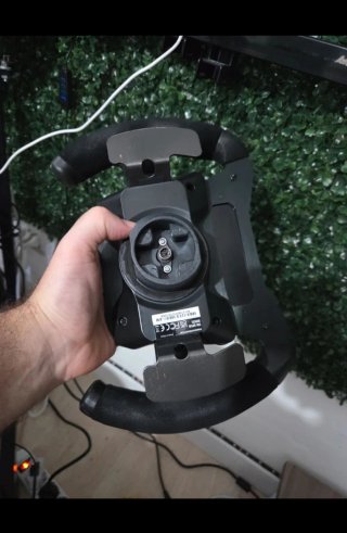 Volante Thrustmaster open wheel