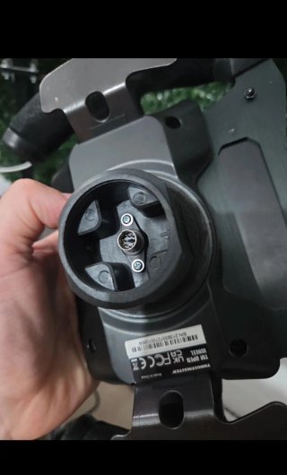 Volante Thrustmaster open wheel