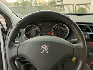PEUGEOT 3008 Allure 1.2  130 cv