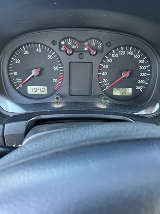 Volkswagen Bora 2000
