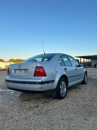 Volkswagen Bora 2000