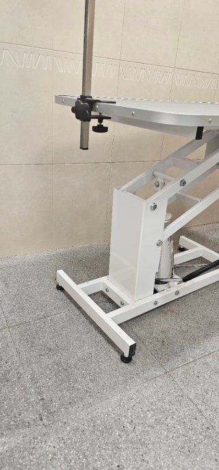 Mesa peluquería canina hidráulica