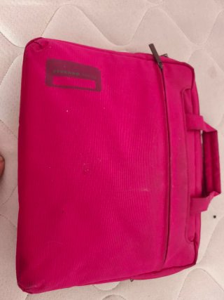 Funda portátil pequeña color rosa/rojo