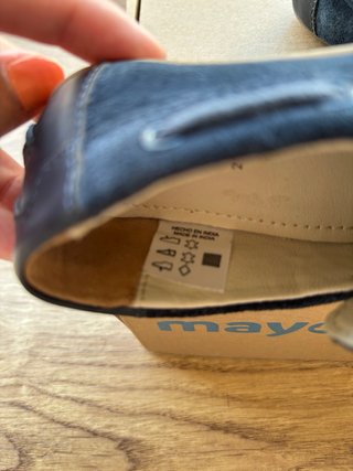 Mocasines piel azul para niño