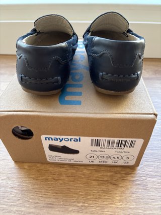 Mocasines piel azul para niño