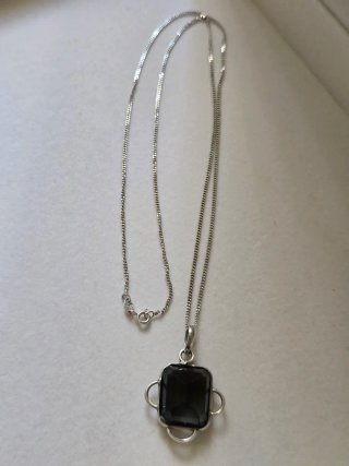 Collar Plata 925 con cuarzo ahumado.