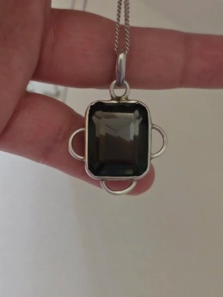 Collar Plata 925 con cuarzo ahumado.