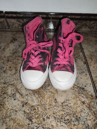 Converse rosas y grises