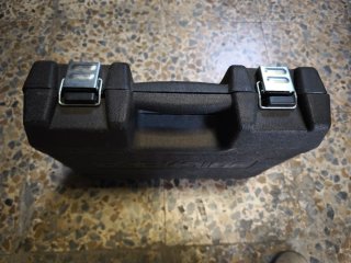 Maletín con brocas para martillo a estrenar