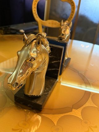 Figuras de Caballo de Bronce y Mármol