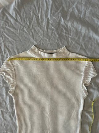 Top branco justo | Bershka | Tamanho XS