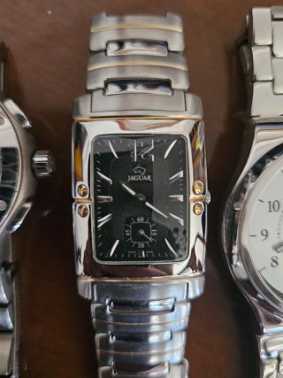 Reloj Jaguar Acero Dorado Rectangular