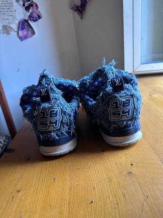 Louis Vuitton Scarpe Blu e Bianche