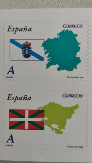 Lote 8 sellos Autonomías de España Año 2009