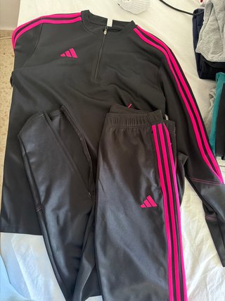 Chándal Adidas Negro y Rosa
