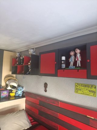Dormitorio juvenil con cajones