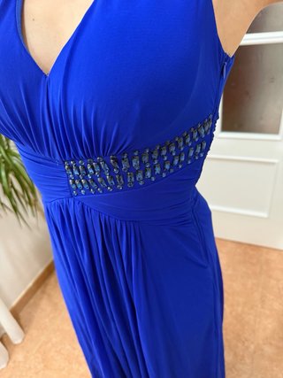 Vestido azul largo con pedrería