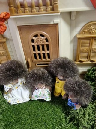 Familia Erizo Sylvanian Families