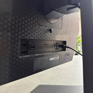 Monitor Gaming LG UltraGear OLED 27