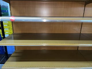 ESTANTERÍA METÁLICA COMERCIO
