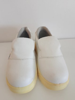 Zapatos de seguridad blancos