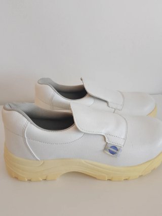 Zapatos de seguridad blancos