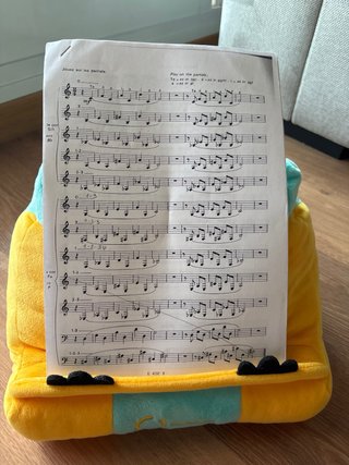 Soporte buho para libros/partituras