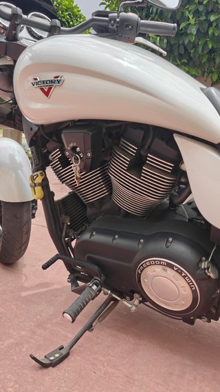 Victory Hammer S - Moto Cruiser