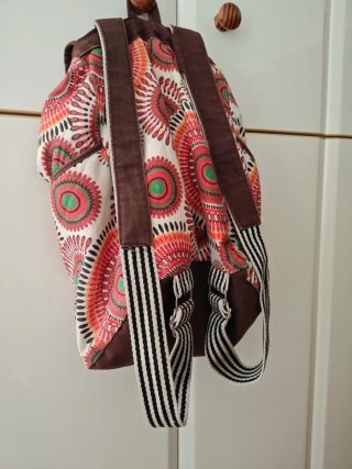 Mochila tela estampado étnico